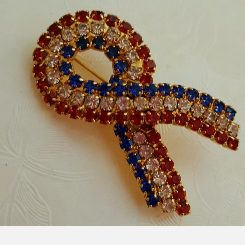 Breast Cancer Awareness Rhinestone Pin - Picture 2 of 6